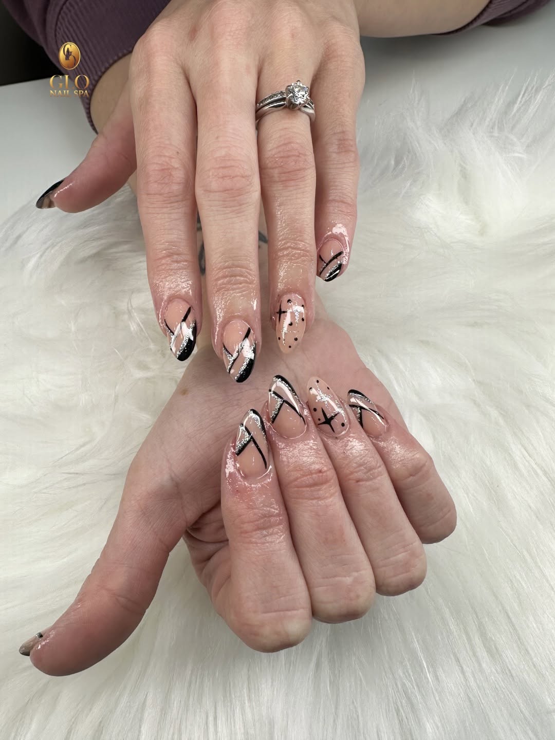 Glo Nail Spa 3 logo